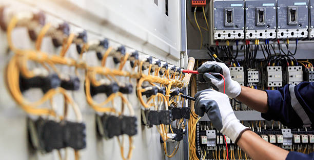 Professional Electrician technician working in Jewett City, CT